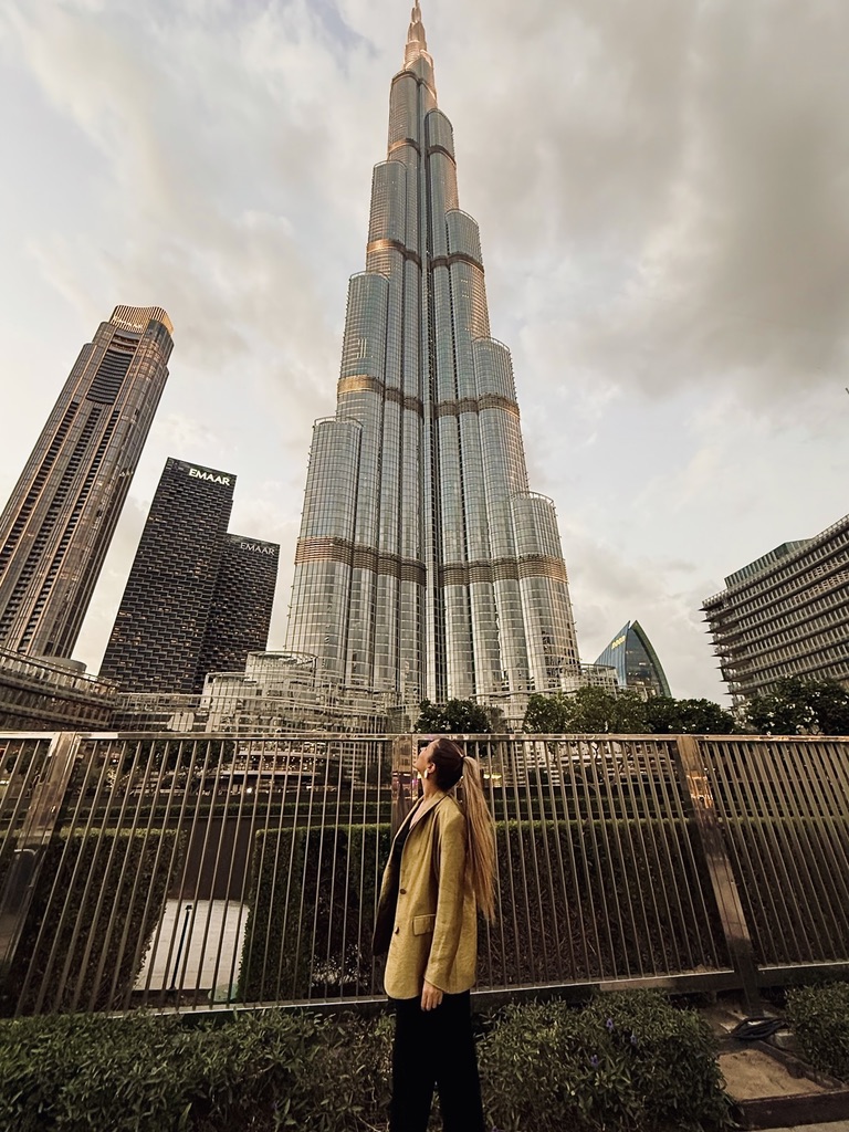 Teresa Cunha in front of the Burj Khalifa, Dubai